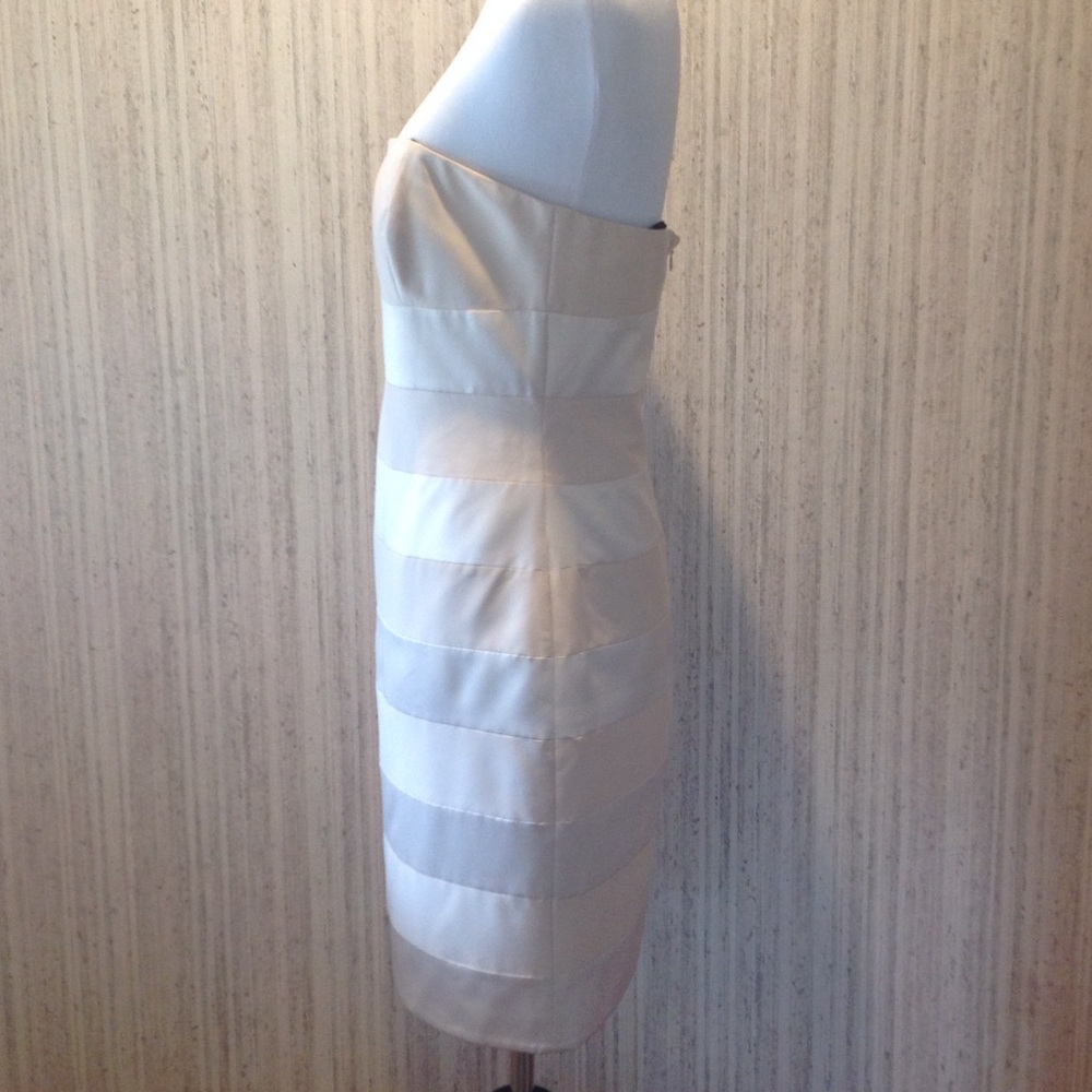 STUNNING STRAPLESS DRESS NWT - Picture 2 of 5